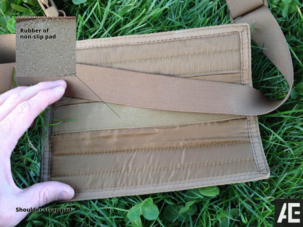 Direct Action Messenger Bag Review Helikon - Shoulder strap pad with rubber